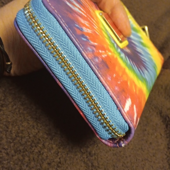 Loungfly Disney wallet - Picture 6 of 13